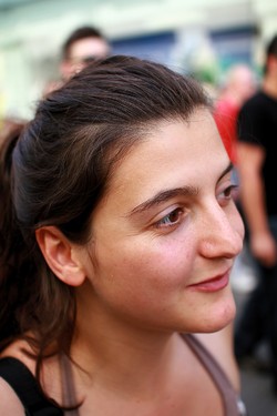 olivia (2012)